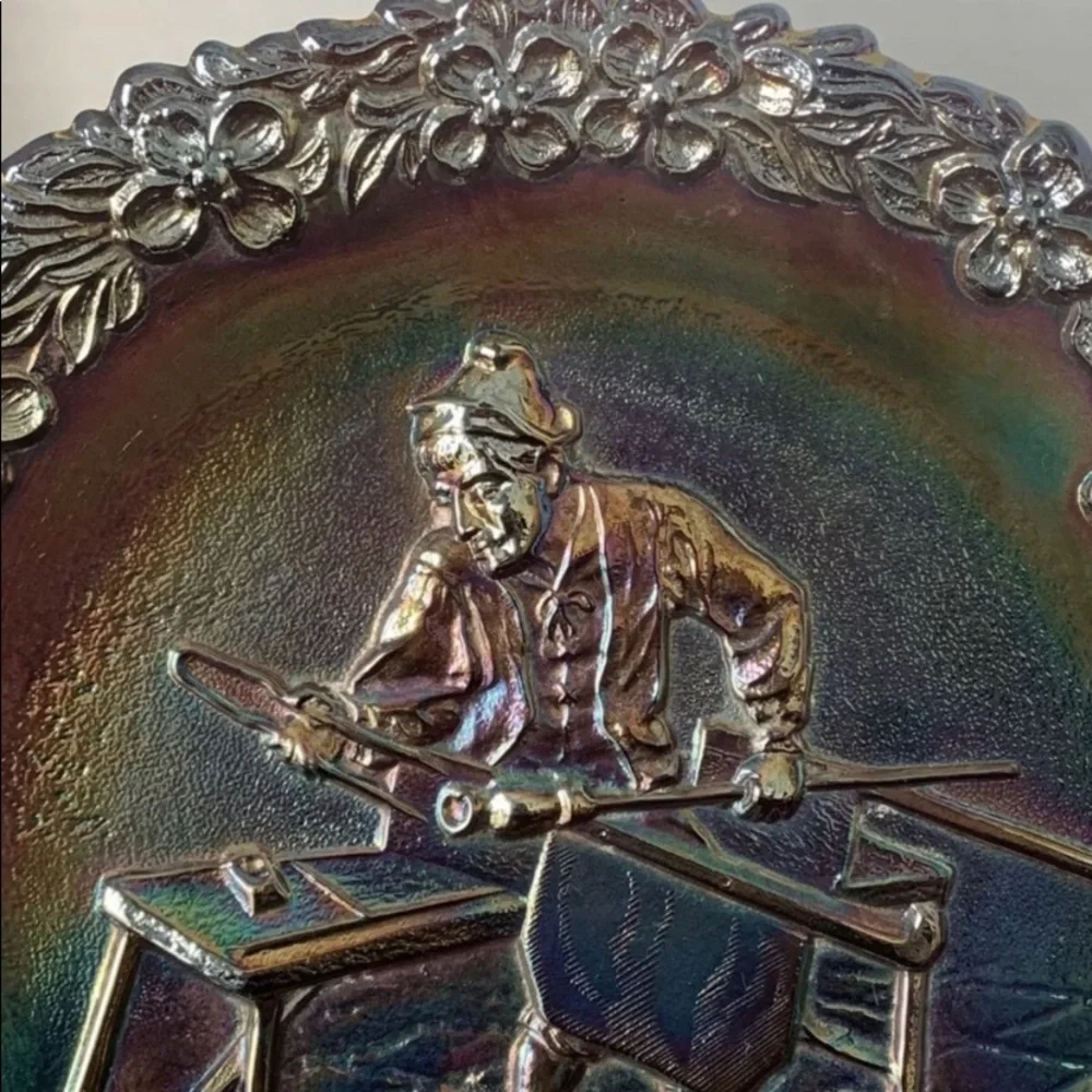 Vintage 1970 Fenton Carnival Glass Plate Craftsman Jamestown 1608